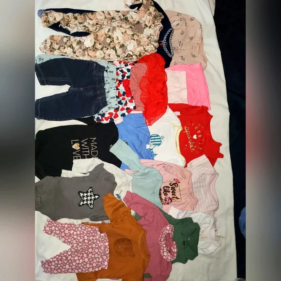 : * 43pc baby girl clothes lot sz 3m , 3-6months & SZ 6m MONTHS - Picture 1 of 5